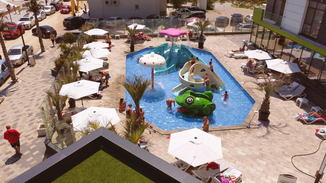 Blacksearama Apartment- Spa, Pools And Parking Mamaia Exterior photo