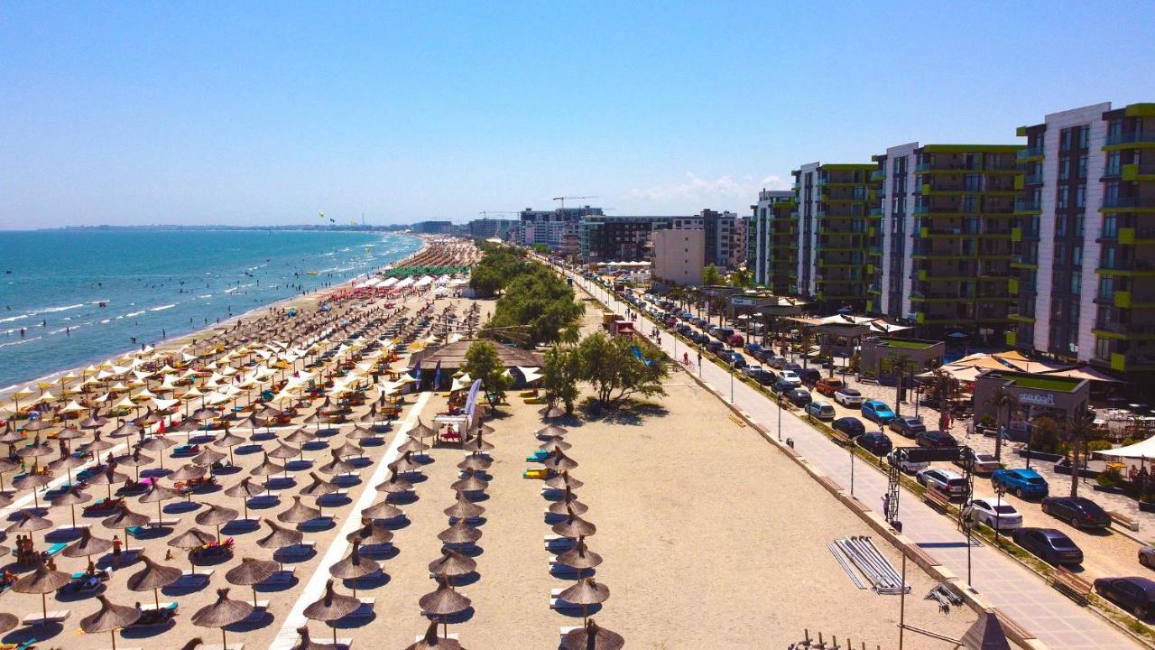 Blacksearama Apartment- Spa, Pools And Parking Mamaia Exterior photo