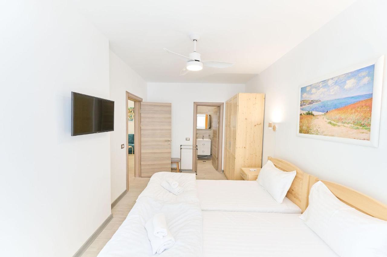 Blacksearama Apartment- Spa, Pools And Parking Mamaia Exterior photo