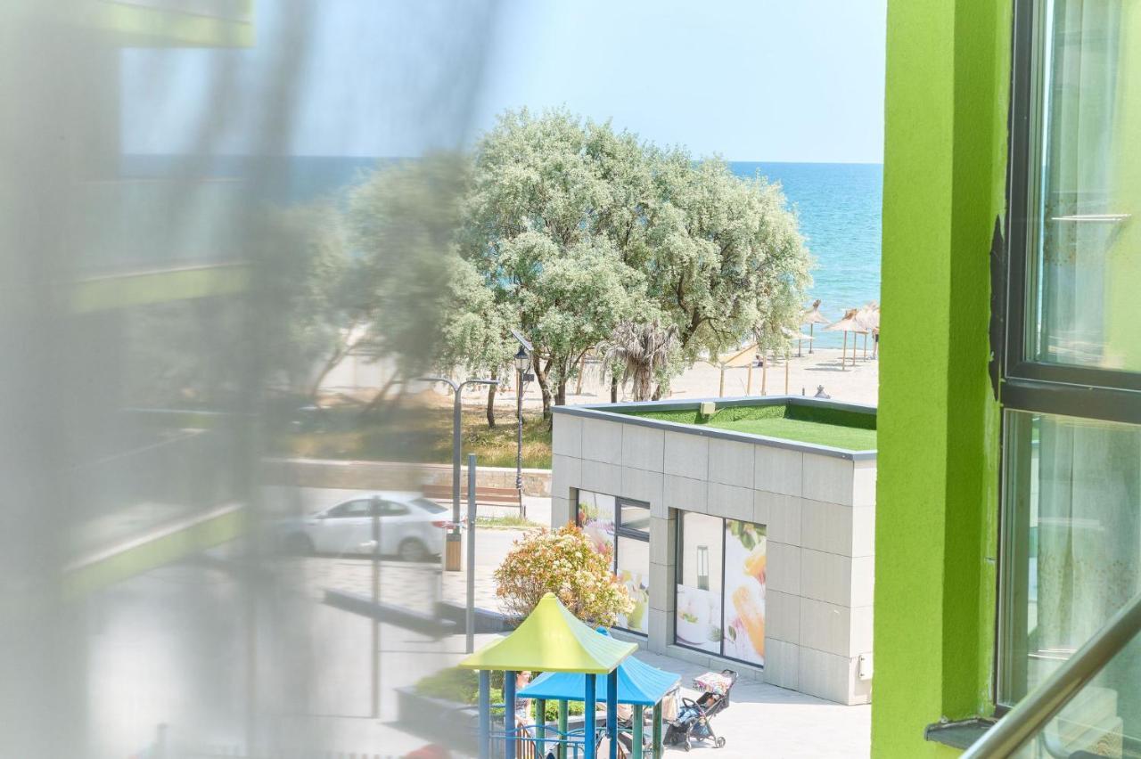 Blacksearama Apartment- Spa, Pools And Parking Mamaia Exterior photo
